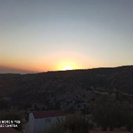 בית נופש Glamping In The Middle Of Nowhere Paphos
