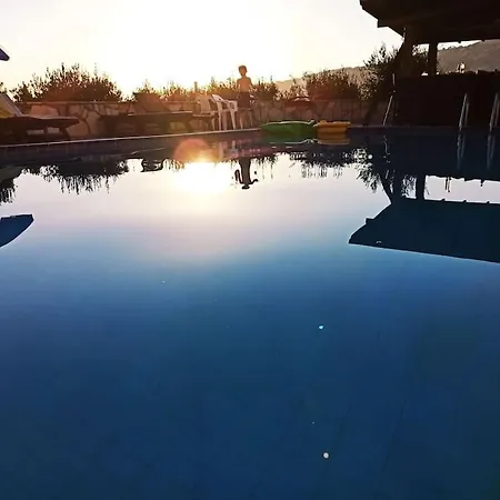 Glamping In The Middle Of Nowhere * Pafos